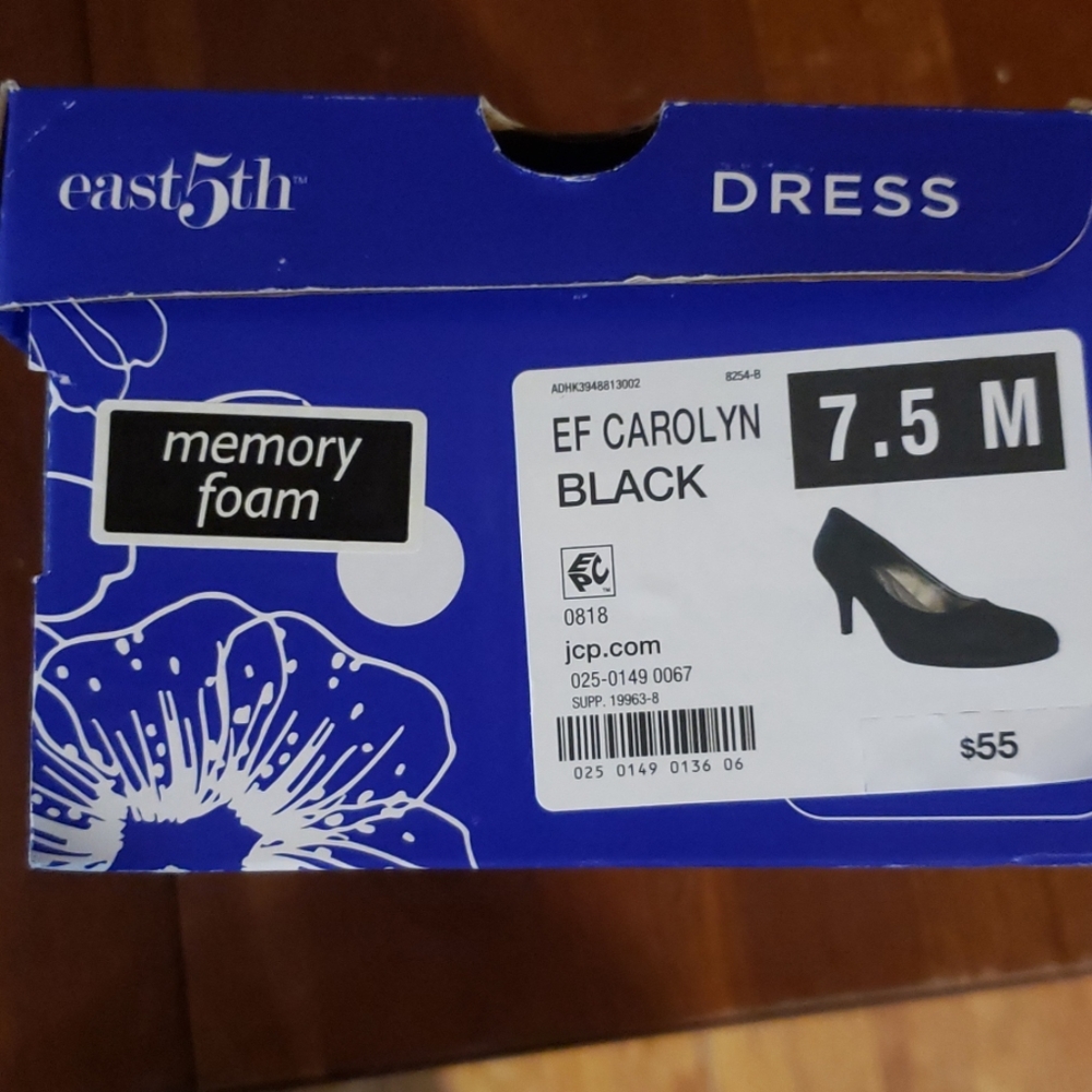 Black Pumps Size 7.5